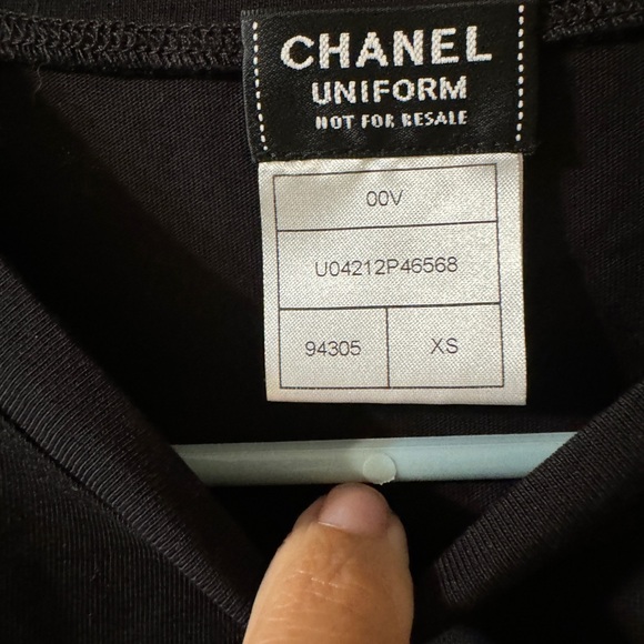 Authentic Chanel Rhinestone CC logo Uniform T-shirt black New without tags. - Picture 3 of 5